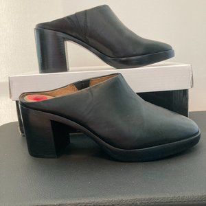 Frye Joan Campus Mule Black 6M